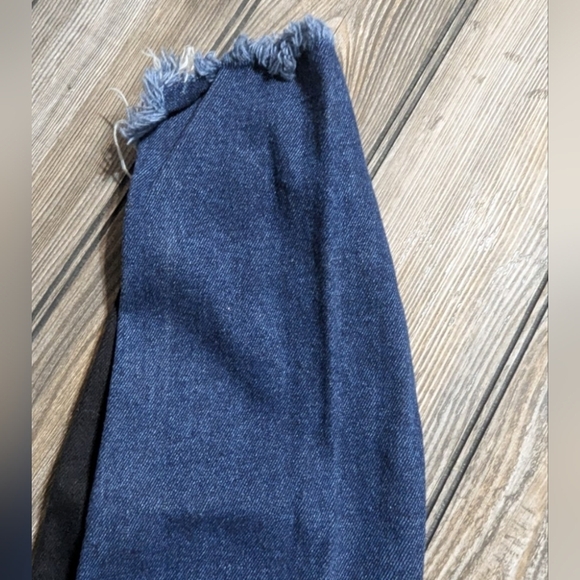 Almost Famous size 3 jeans in black/white with tapered ankle - Picture 9 of 13